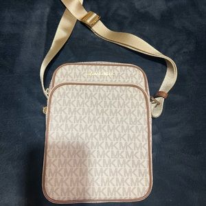 Medium size Michael Kors Crossbody bag. Brand New